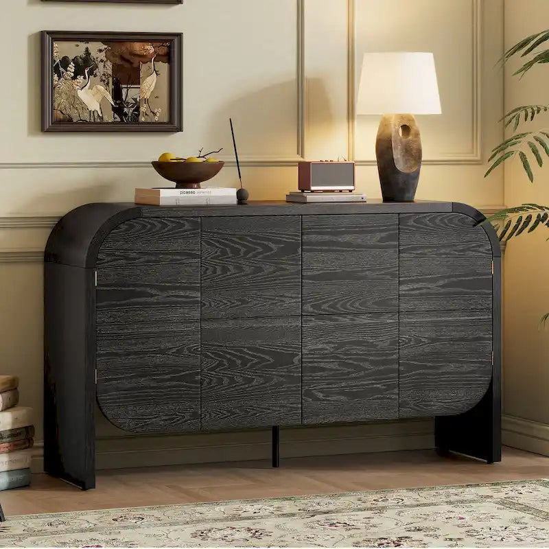 Sideboard aus Holz mit geschwungenen Kanten und verstellbaren Einlegeböden