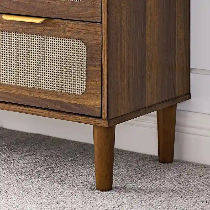 Cassettiera in stile moderno di metà secolo e boho con 3 cassetti in rattan, struttura in MDF e gambe in legno massello