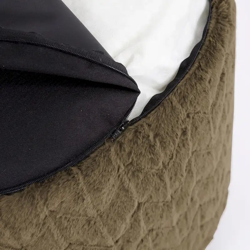 Hoher runder Pouf-Hocker in Angora Moss, Boho-Bodensitz und Fußstütze fürs Wohnzimmer