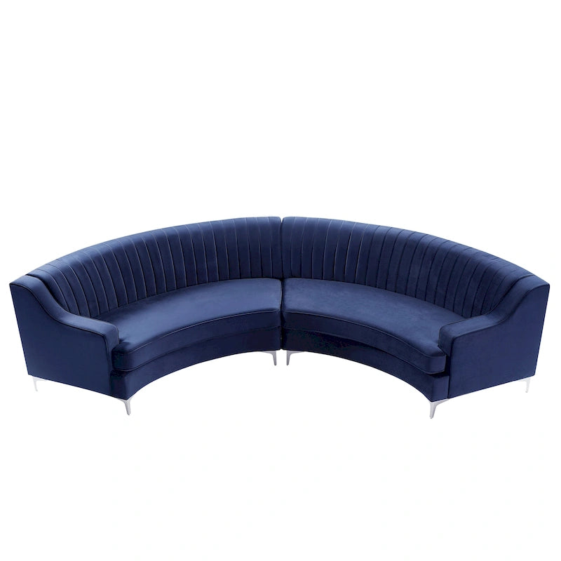 Pikowana aksamitna sofa w kształcie łuku z poduszkami